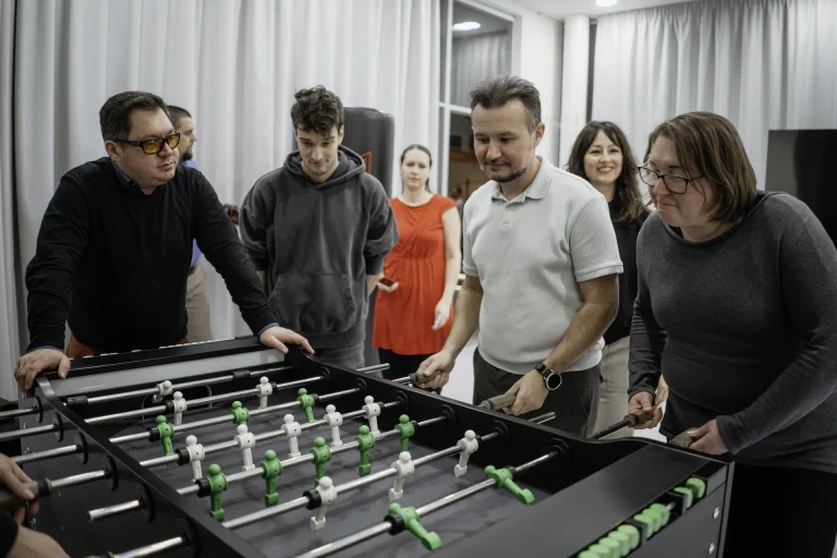 KnowLimits_Christmas_2025_FINALS (2 of 11)