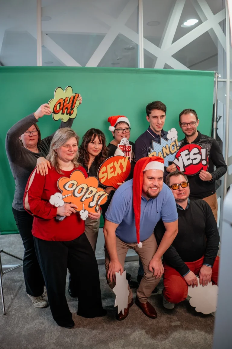 KnowLimits_Christmas_2025_FINALS (9 of 11)